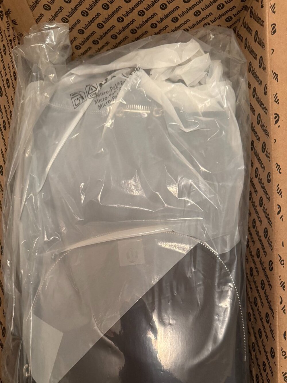 Lululemon New Parent Backpack 22L Black Silver - Picture 4 of 4